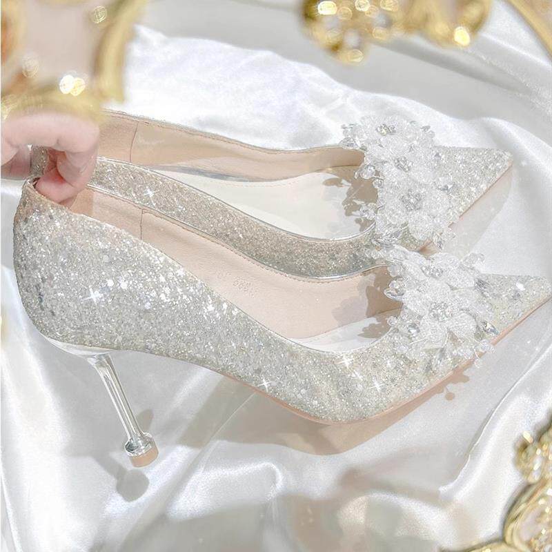 银水晶婚礼鞋2026新的主要婚礼礼服莱茵石水晶新娘鞋订婚美丽的高