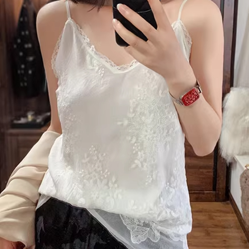 蕾丝小吊带背心女夏季薄款2024新款外穿宽松大码西装内搭打底上衣