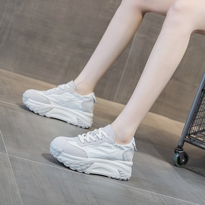 小白鞋女鞋2025新款厚底老爹鞋增高帆布软底内增高防滑久站不累脚
