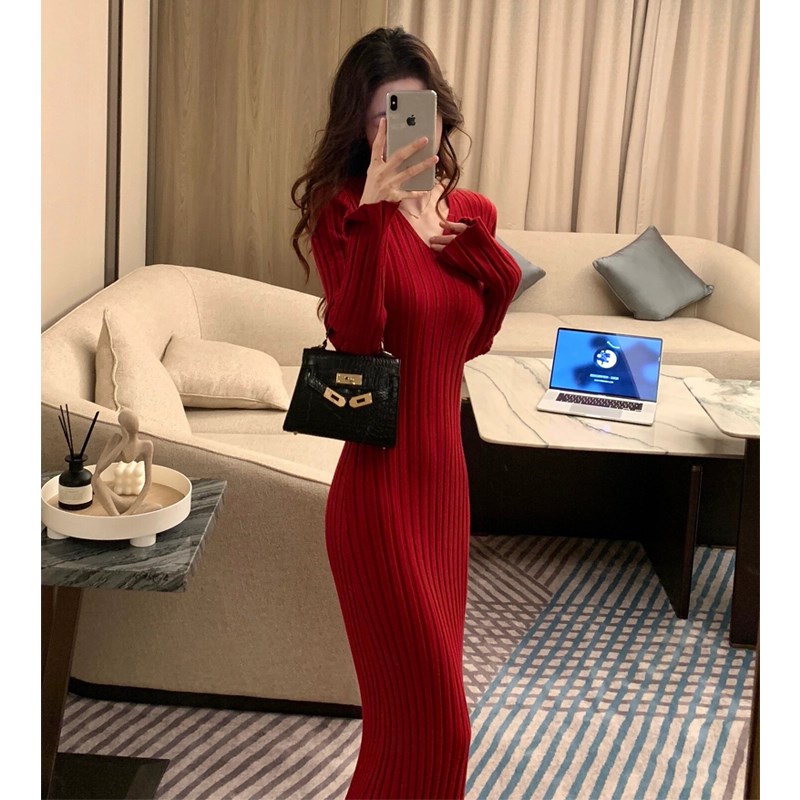 FAshi 高级感纯欲V领针织毛衣连衣裙女2024年秋冬内搭包臀长裙子