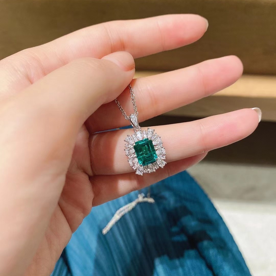 高端定制哥伦比亚色2.2克拉实验室培育祖母绿项链女925银镀金轻奢