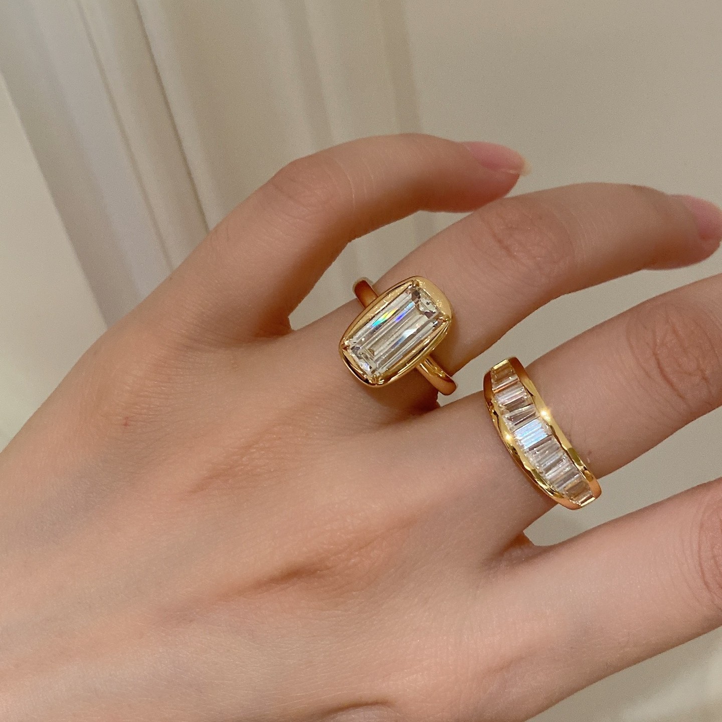 2.5克拉长方形T方钻ins风冰糖排钻石戒指女925纯银镀金时尚简约