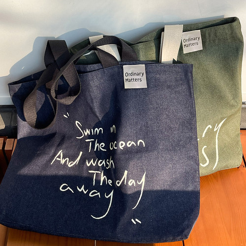 ummroom托特包牛仔字母帆布包