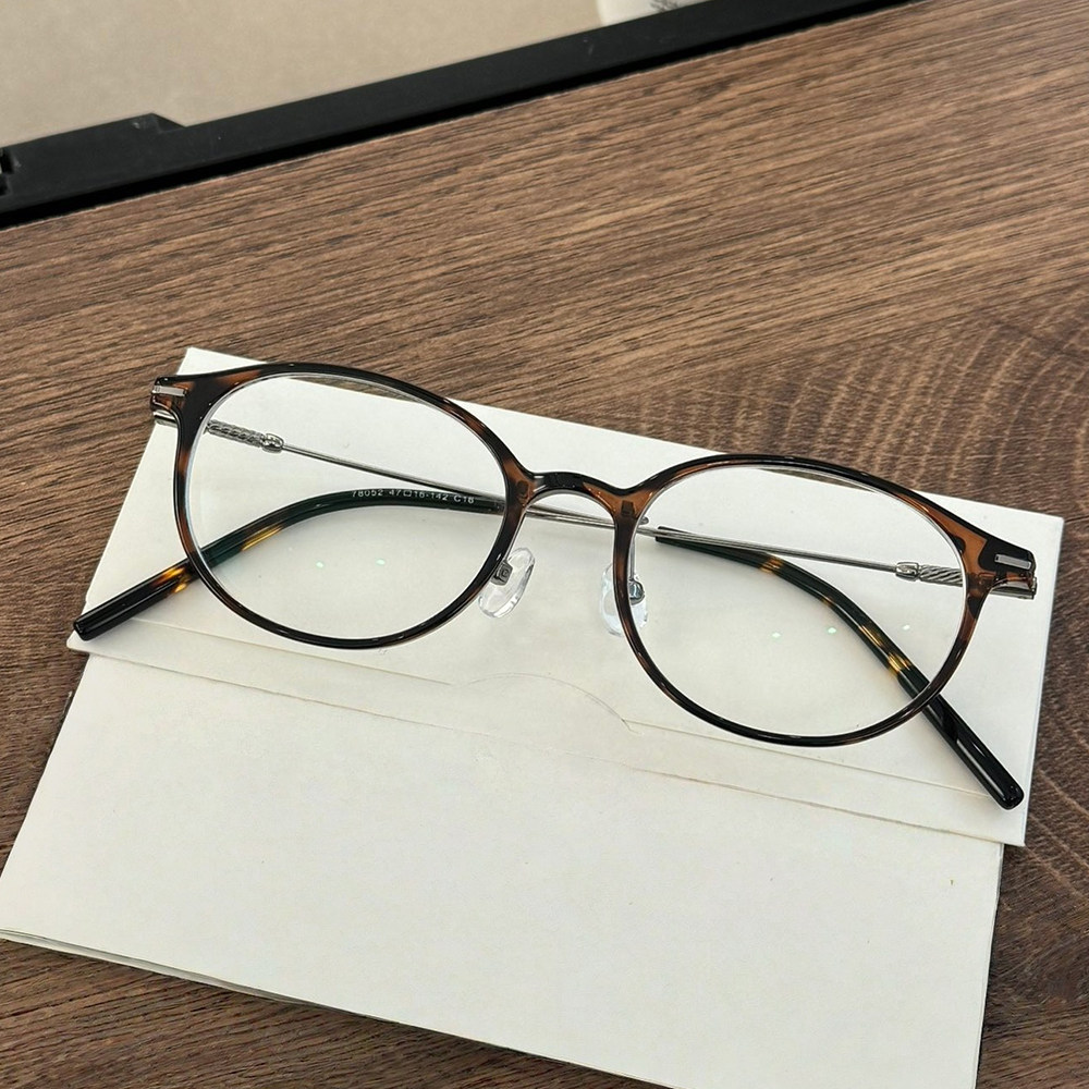 抖音同款超轻TR90椭圆形书呆子小框素颜眼镜框女小脸玳瑁茶色镜框