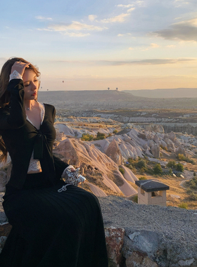 Mas Mash 江南美人 蕾丝拼接飘带镂空长袖修身上衣纯欲小性感T恤