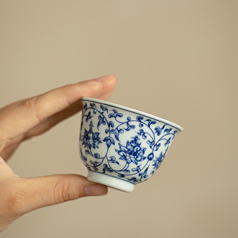 陶瓷景德镇手工压手杯青花品