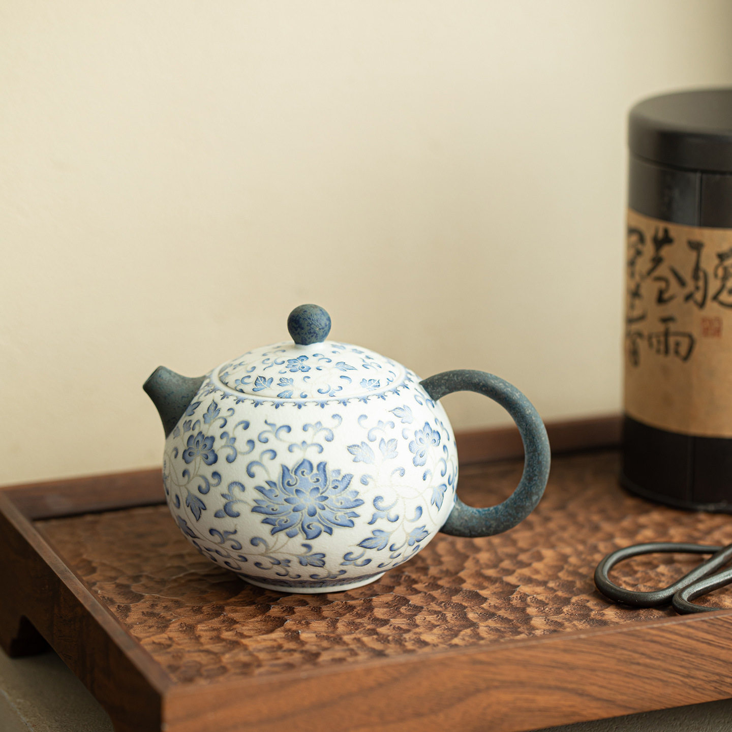 青花掐丝银莲纯手工岩矿