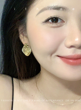 ithree哑光单片耳钉女自制小众简约设计感通勤百搭修饰耳饰礼物