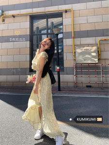 法式小众气质仙女裙设计感连衣裙女夏季收腰显瘦碎花裙开叉长裙子