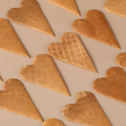 奇洋福商用冰淇淋甜筒脆筒蛋筒装饰插件华夫饼爱心插件2080片整箱