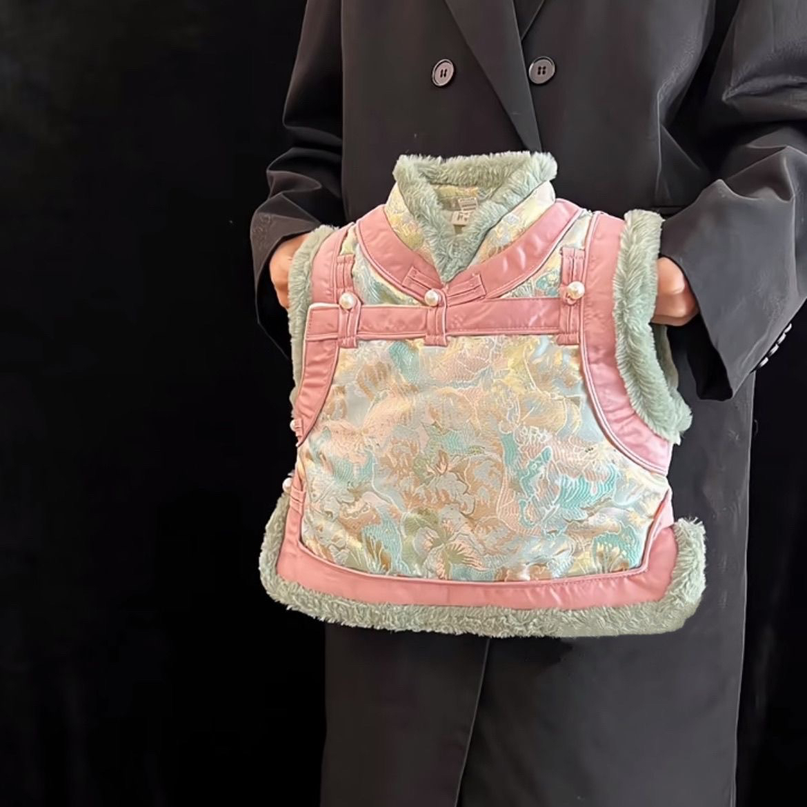 宠物狗狗衣服秋冬季可爱唐装马甲中小型犬比熊泰迪博美小型犬保暖