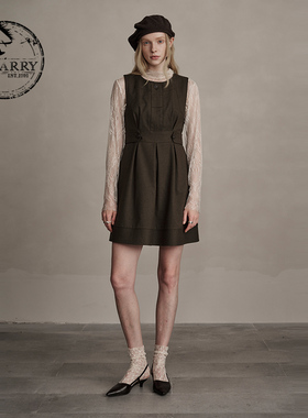 D-HARRY/迪哈利2024冬新款百搭圆领无袖咖绿色连衣裙DH244J97863D