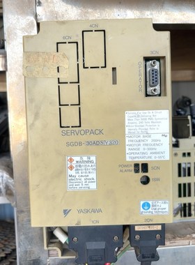 安川SGDB-30ADSY320成色如图功能完好需 议价