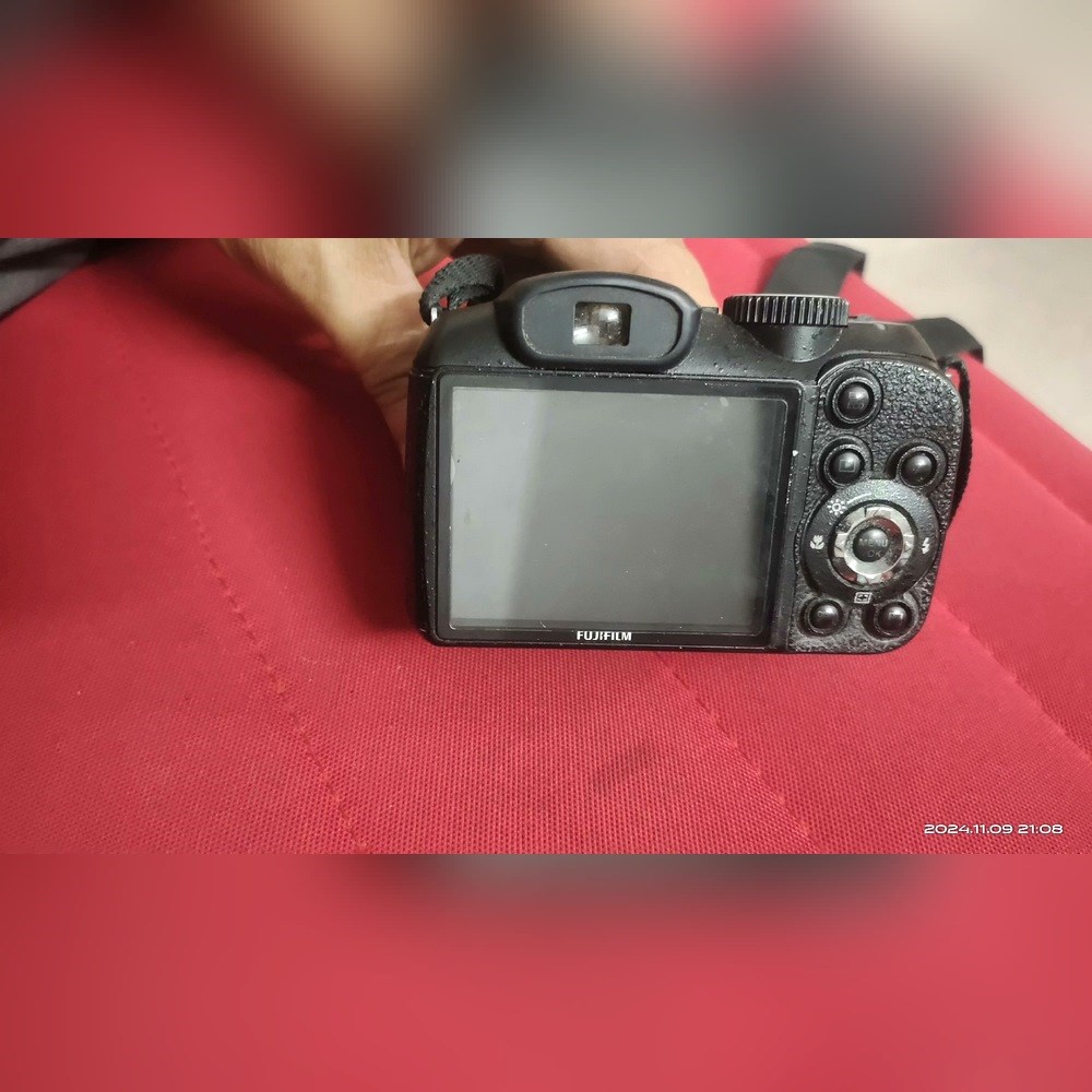 照相机富士s1770 配件机没其他配件物品卖出不退 议价