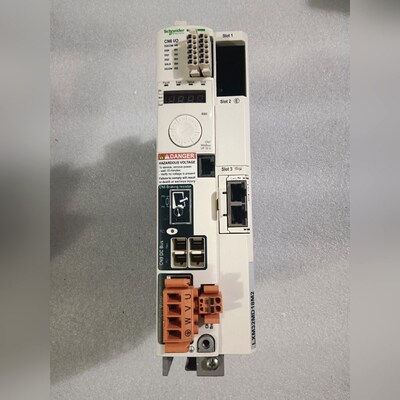 驱动器LXM32MD18M2原装实物图功能包 议价