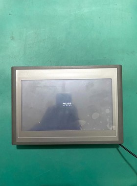 昆仑通泰触摸屏是TPC1061Tⅰ(TⅩ)成色漂亮 议价