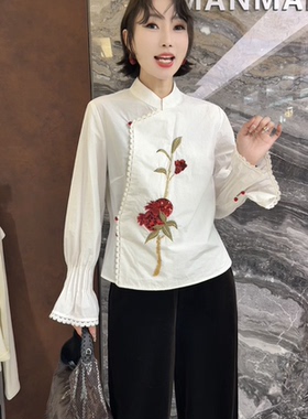 曼曼家2025冬新款时尚立领盘扣刺绣花朵衬衫新中式国风上衣70920