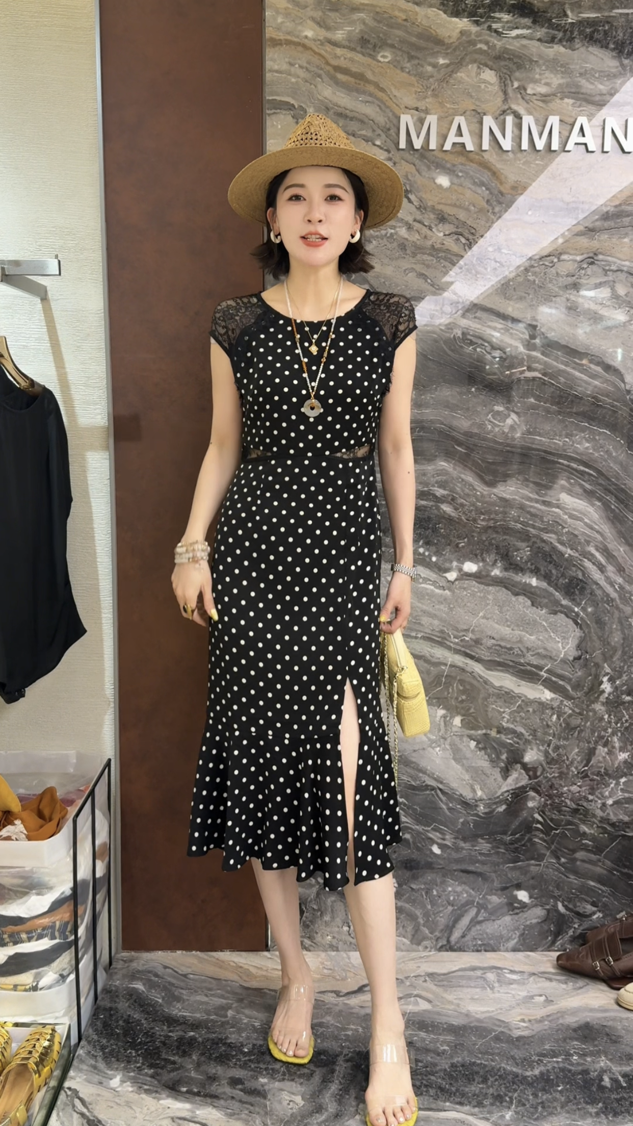 曼曼家2026夏新欧货蕾丝肩波点无袖下开衩修身女人味连衣裙女潮