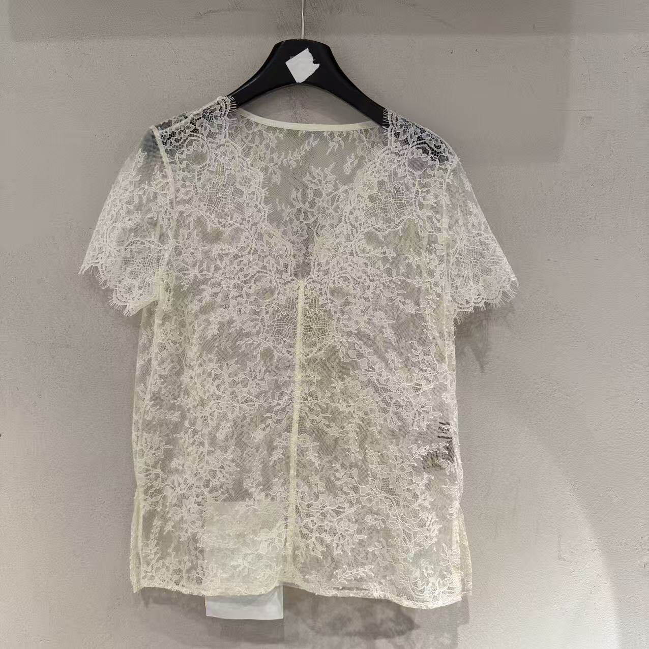 欧洲站2026夏新款法式透视V领性感两边开叉洋气蕾丝短袖小衫652M