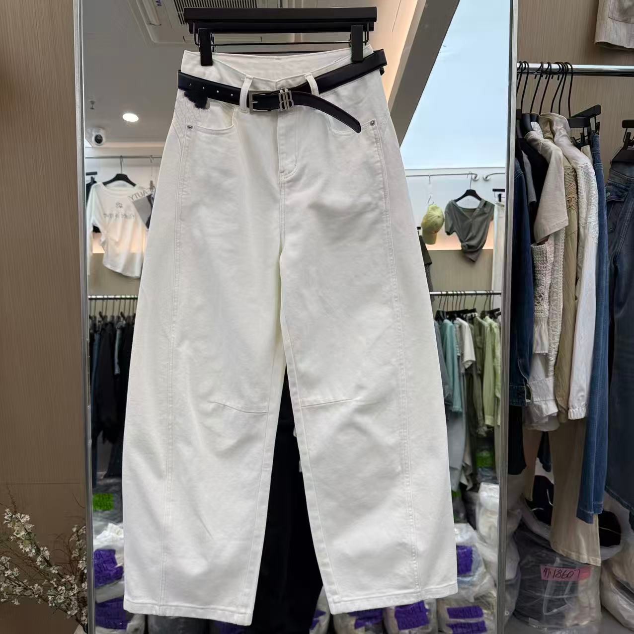 欧洲站2026新款欧货高级感百搭侧腰压花时尚阔腿牛仔弯刀裤潮