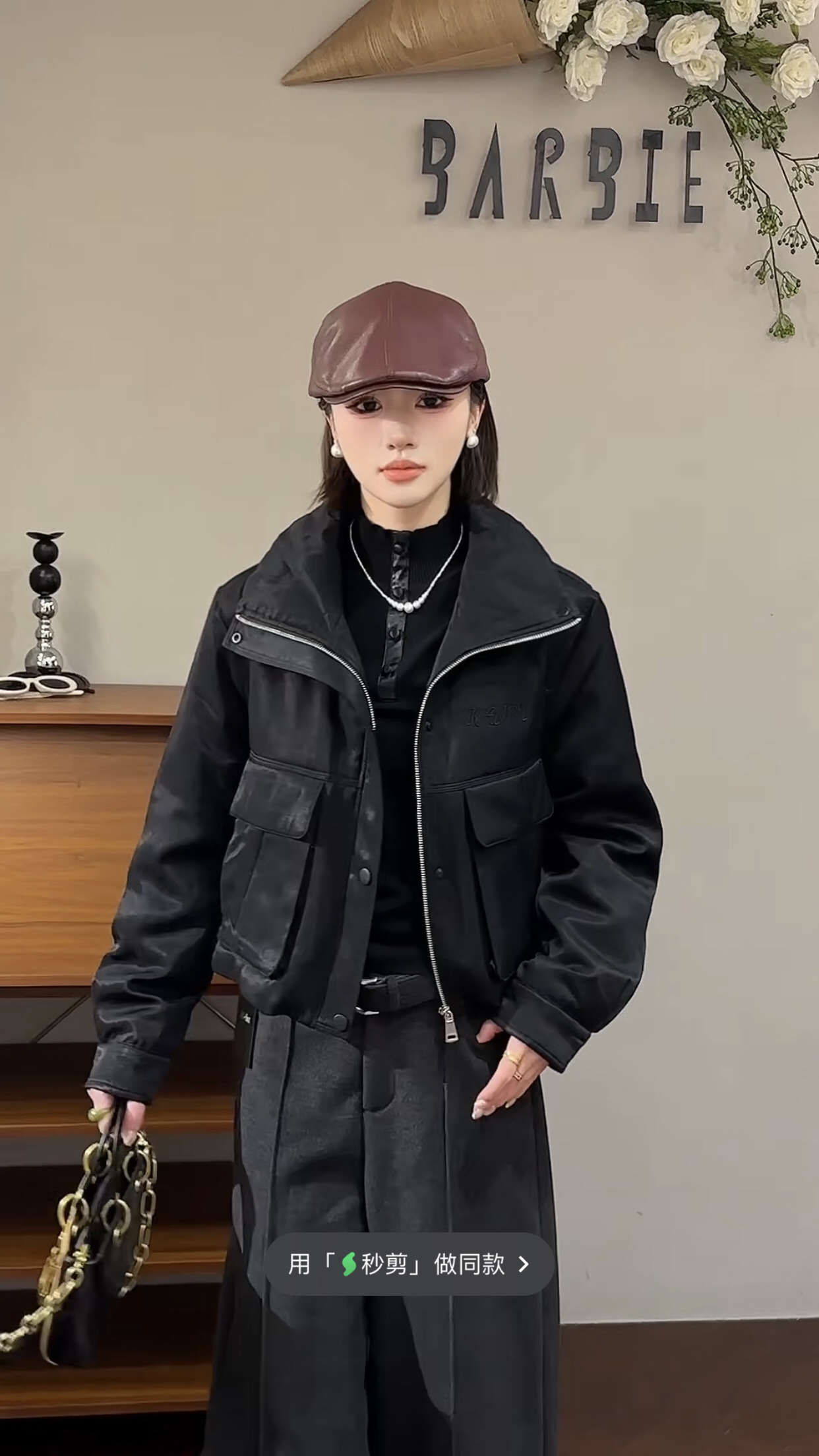 欧洲站2025冬新款时尚连帽拉链宽松显瘦百搭短款羽绒服外套女2503