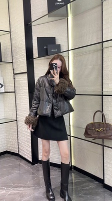 欧洲站2025冬新时尚立领按扣纯色高级羊毛袖口保暖皮质羽绒服外套