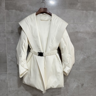 欧洲站2025冬新款 连大翻领卡扣腰带显瘦洋气羽绒服25220 高档女装
