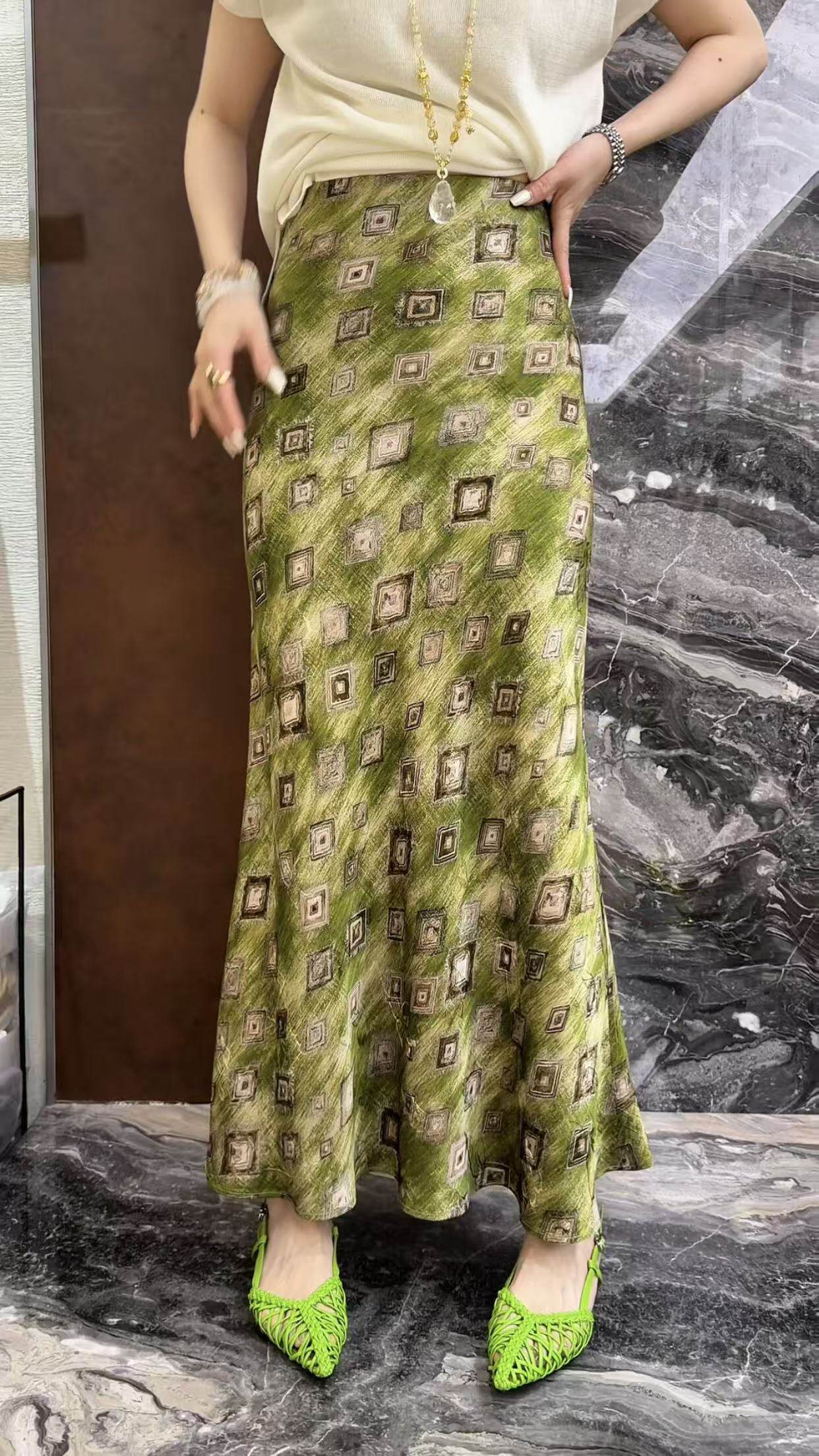 曼曼家2026夏新款欧货复古晕染菱格花色弹力修身鱼尾半身裙女