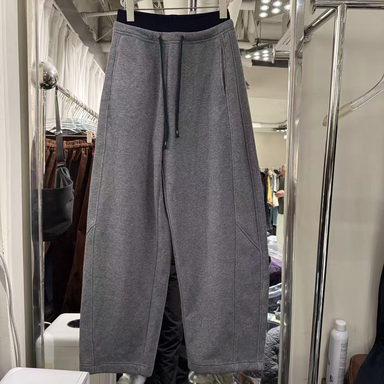 欧洲站2025冬款拼色松紧腰宽松百搭垂坠感加绒休闲弯刀阔腿裤1018