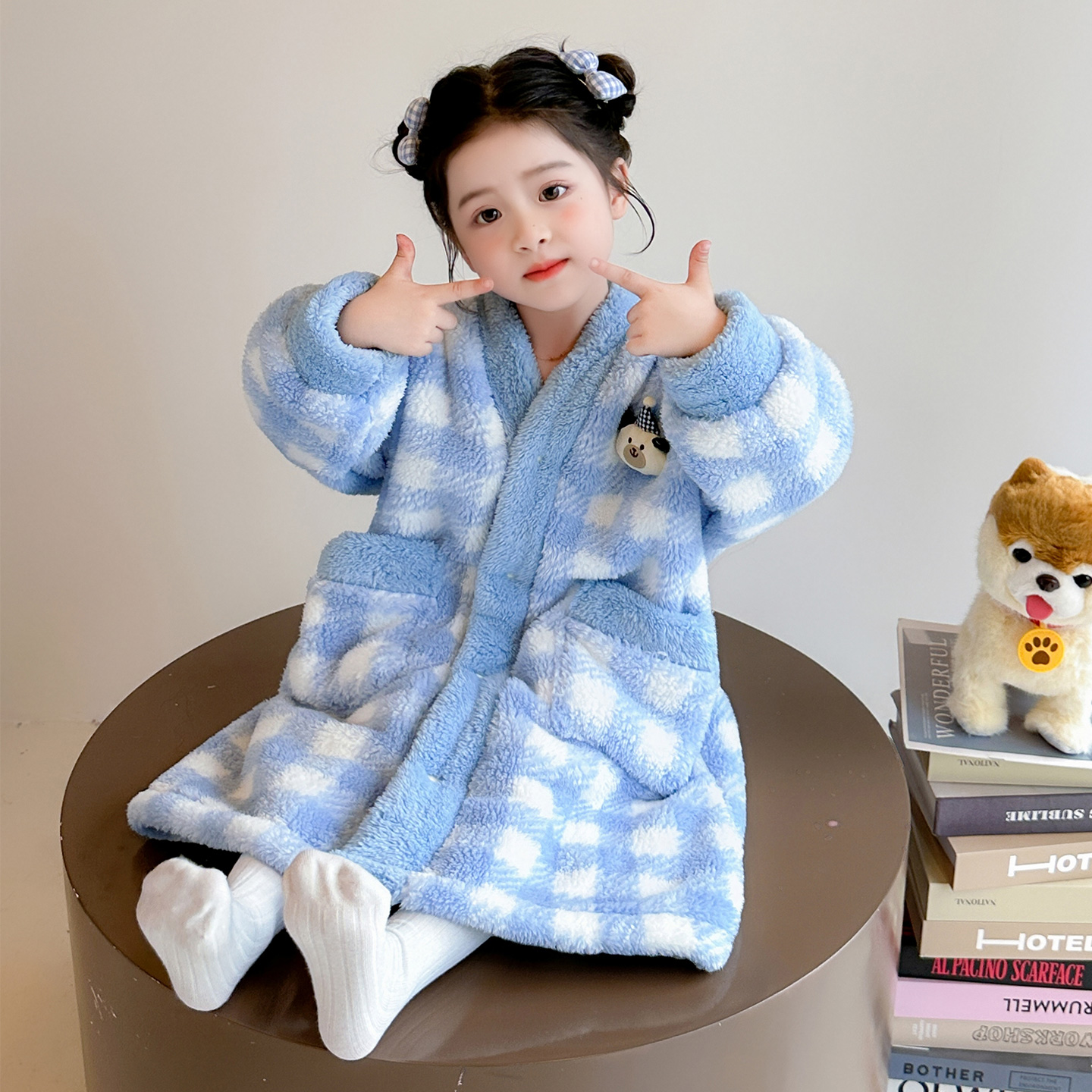 女童睡衣冬季珊瑚绒睡袍2025新款女孩公主家居袍女宝宝格子浴袍冬