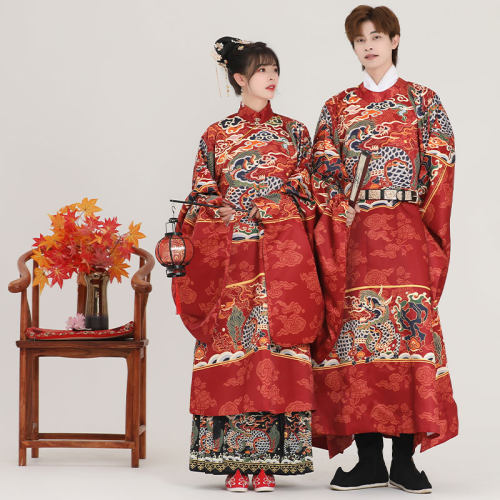 汉服女明制织金妆花马面裙圆领袍