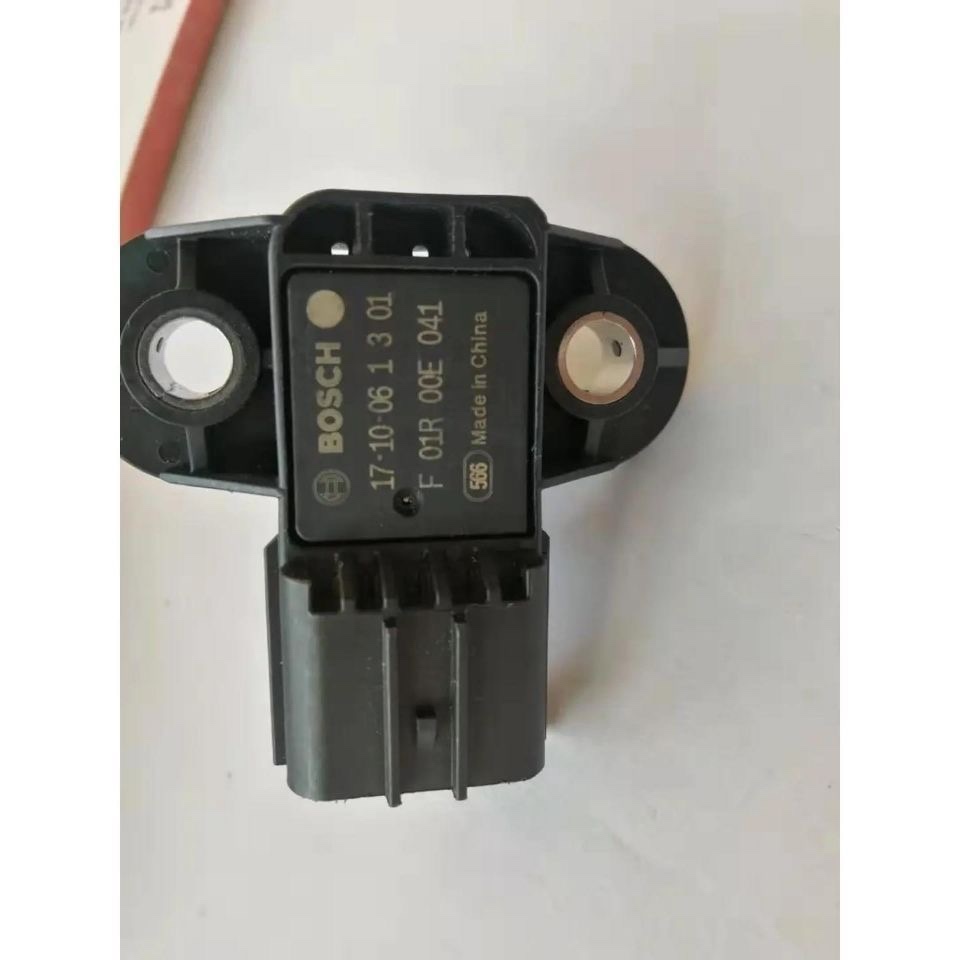 适用于 众泰Z200Z300Z700T300T500 进气压力传感器FO1R00E041全新