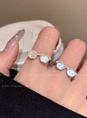 轻奢锆石眼镜戒指女2025新款高级感食指戒小众叠戴可调节指环