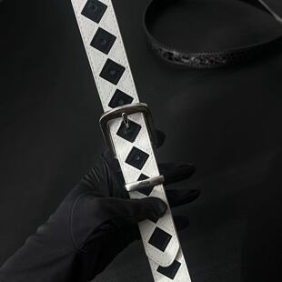 黑白棋盘格腰带中古小众百搭穿搭配饰质感PU皮革压花几何图案皮带