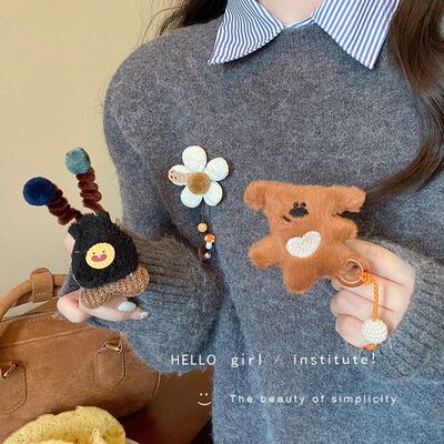 可爱毛绒玩偶卡通花朵胸针