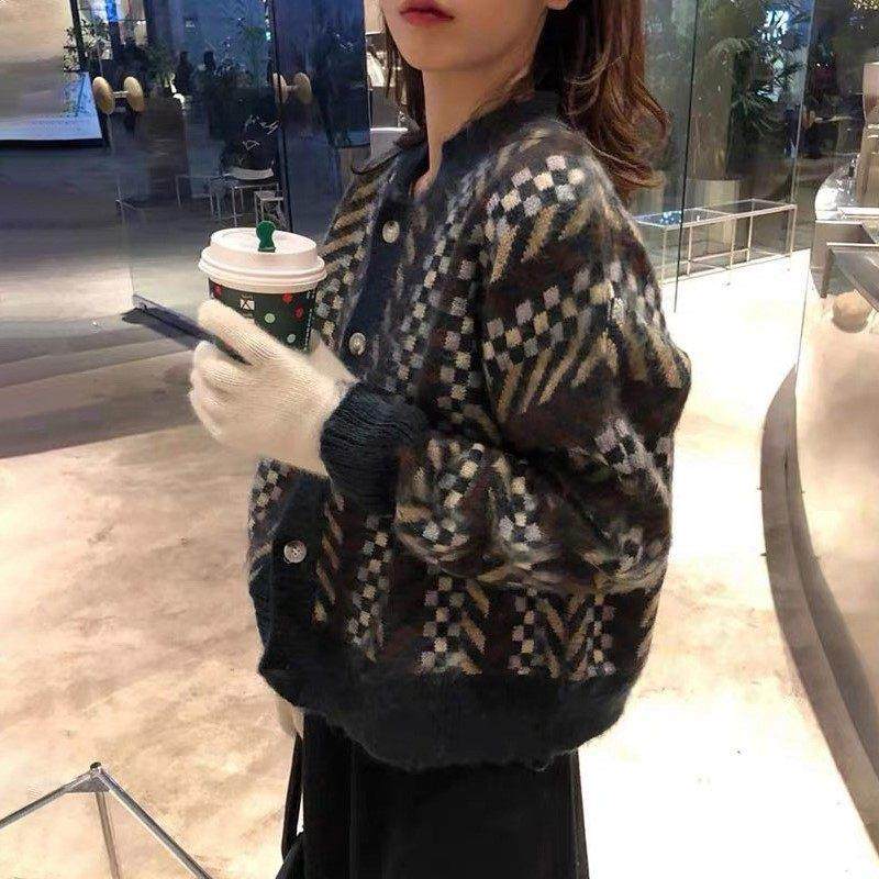 高级感毛衣外套女2025秋冬季新款高级设计感小众别致加厚针织开衫