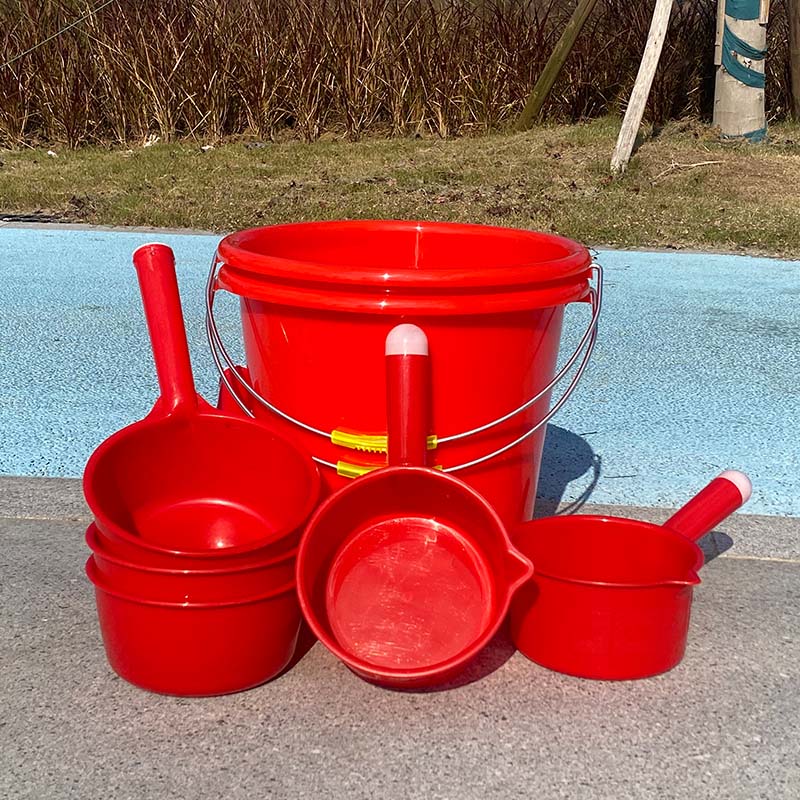 红色大号塑料手提桶套装