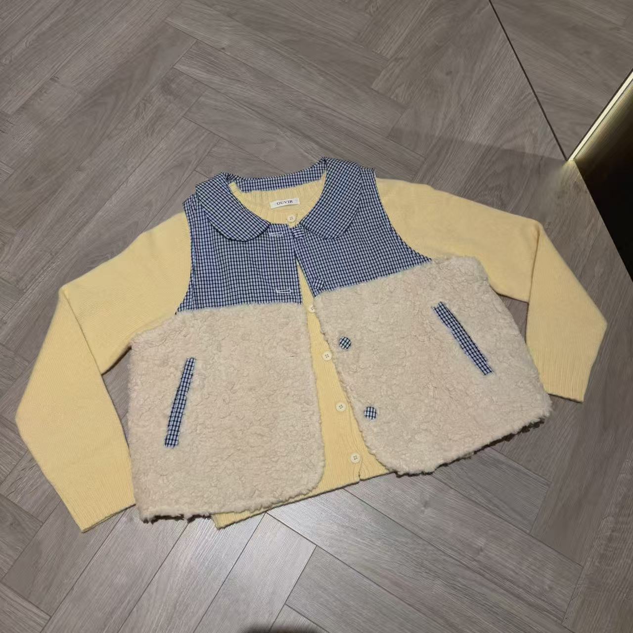 wyd小樱桃 奶敷敷毛衣马甲两件套