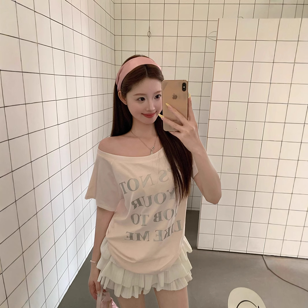 圈圈cookyVTG女团韩系斜肩字母