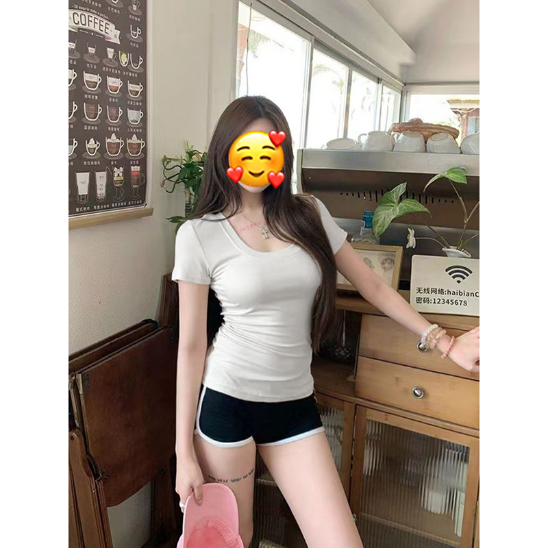 白色低U领正肩短袖t恤女夏季大码胖mm修身收腰显瘦甜辣妹紧身上衣
