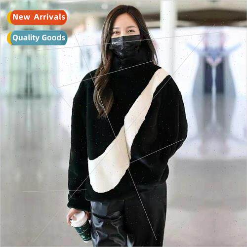Faux lambs wool coat female 2023 fall and winter new big hoo