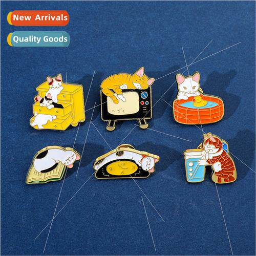 Cute cartoon personalized cat brooch kitten drinking and pla