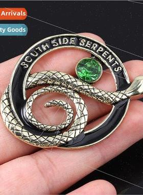 Film and TV Around Riverdale  de Snake Necklace Vintage Pend