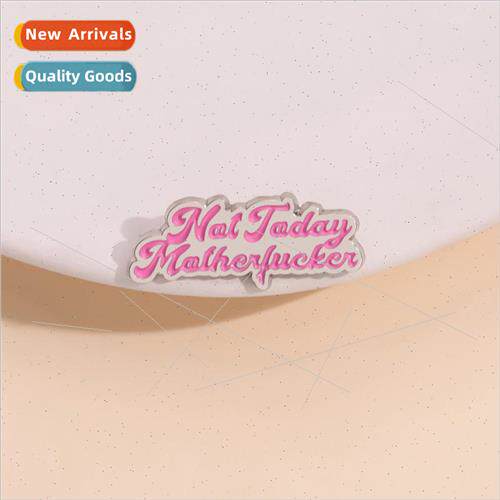 Personalized brooch Barbie pink color system badge simple En