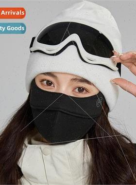 Autumn and winter three-dimensional self-heating warm de vel