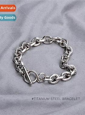 A simple thick bracelet hip-hop nd cool personalized fashion