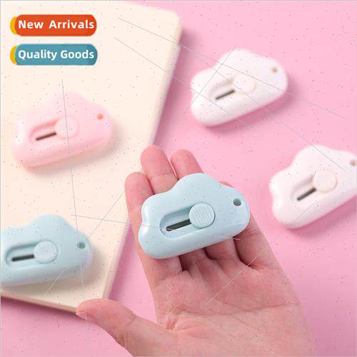 Teenage heart cute clouds mini portable small student expres