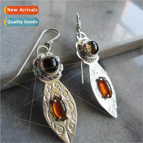 fashion new antique silver engraved pattern garnet earrings