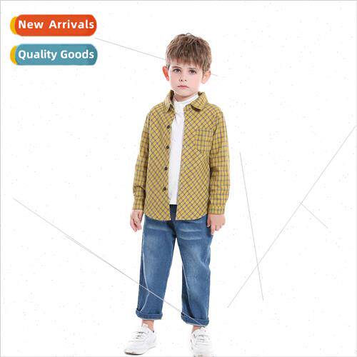 Childrens clothing fall and winter white bottoming shirt pla