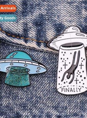 Mysterious Alien Spaceship Alien Brooch Finally New Metal Ba
